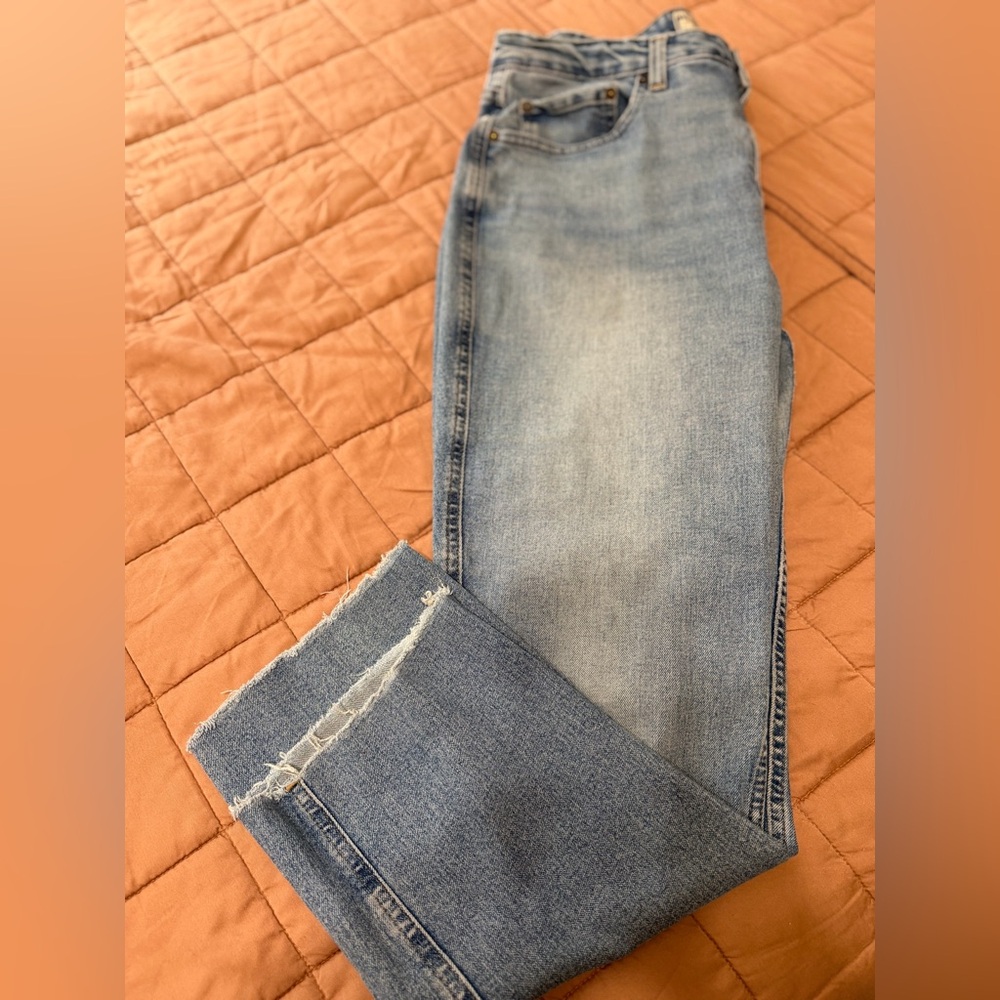 Womens Free People, We The Free Vintage Straight Leg, raw edge jeans, Size 31